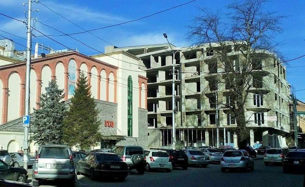 ქუთაისში “სახლი #1” -ის სართულების დემონტაჟს შპს “ლ.ს.ნ.”  შეასრულებს