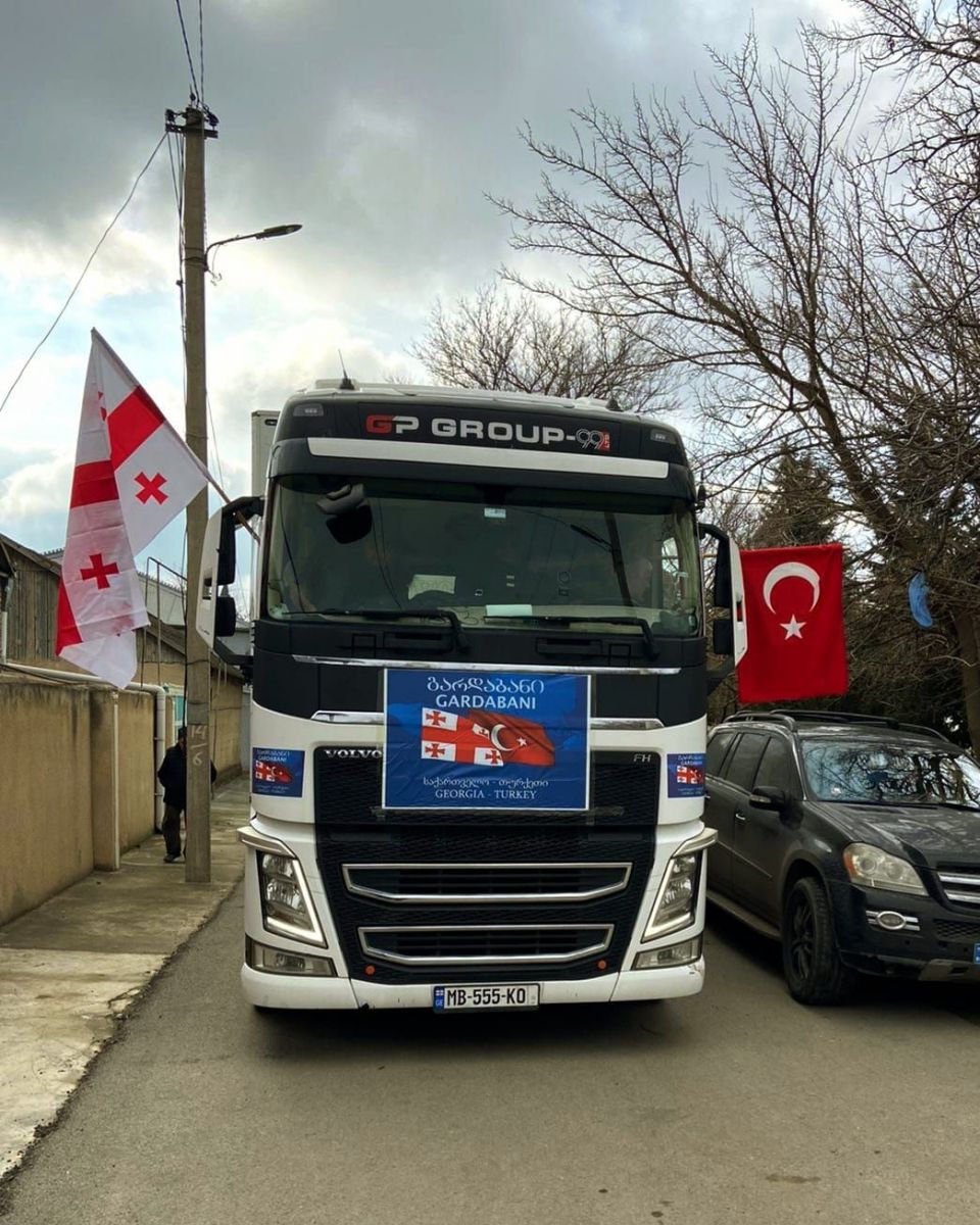 ჰუმანიტარული დახმარებით სავსე პირველი ტრაილერი  თურქეთში სტიქიის ზონისკენ უკვე გაემართა