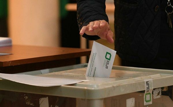 უნდა მიიღონ თუ არა ოპოზიციურმა პარტიებმა მონაწილეობა ადგილობრივ არჩევნებში? – ISSA-ს კვლევის შედეგები