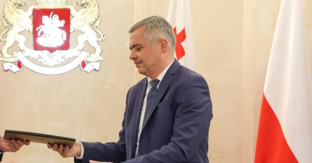 თავდაცვის მინისტრის ყოფილი მოადგილე გიორგი ხაინდრავა და კიდევ ორი პირი დააკავეს